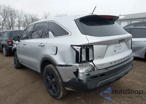 2022 Kia Sorento Lx z USA, uszkodzony, nr VIN 5XYRGDLC2NG155747